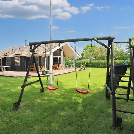 4 Star In Hadsund-by Traum Ferienhaus Hadsund